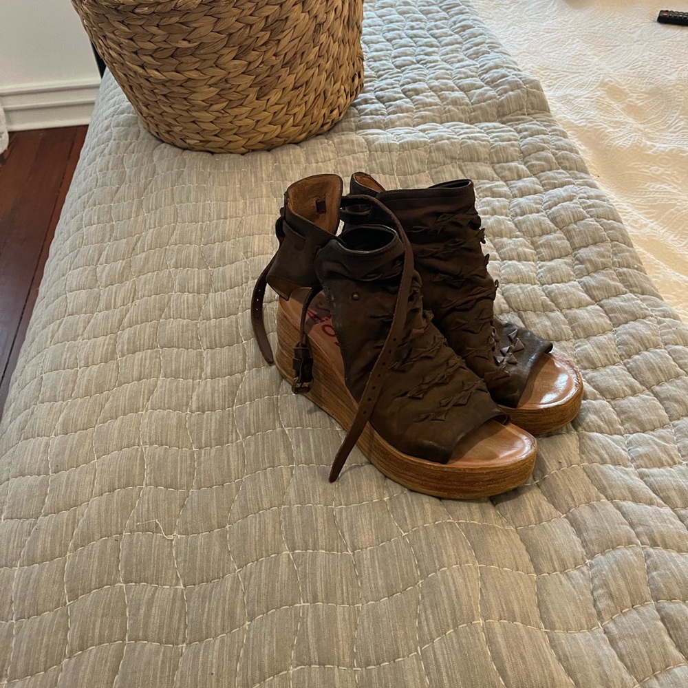 AS98 wedges 40
